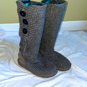 UGG Classic Cardy Boot in grey size 7